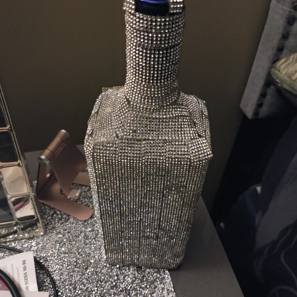 Bling bottle - Picture 3 of 3